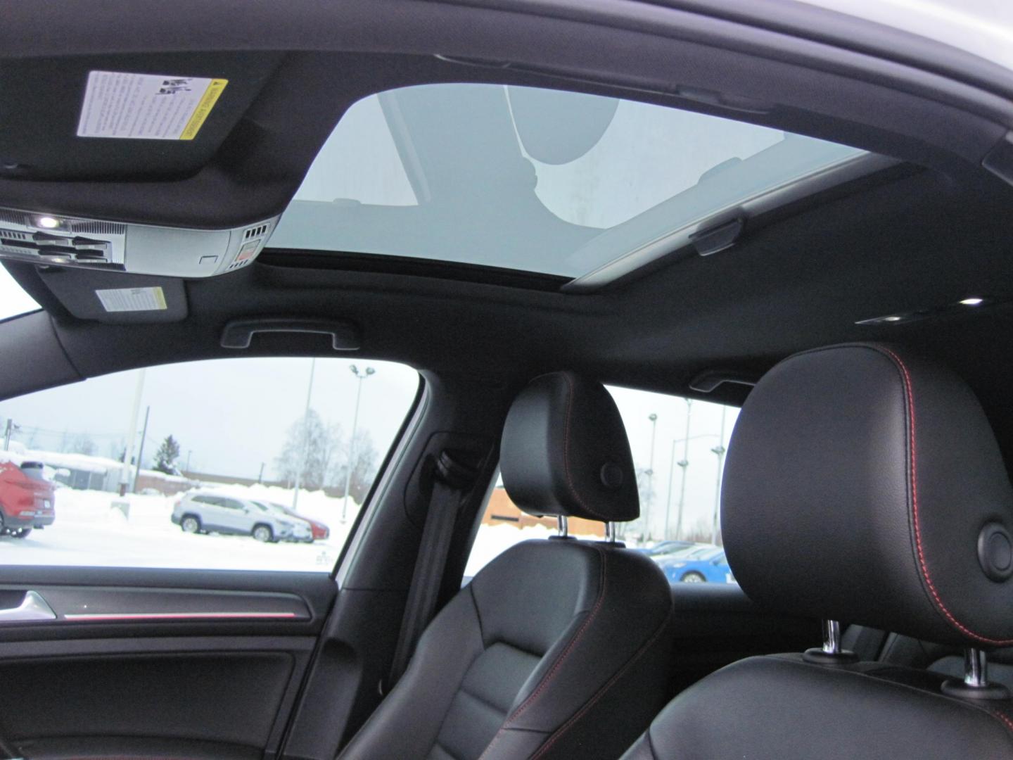 2020 white Volkswagen Golf GTI SE Hatch (3VW6T7AU2LM) with an 2.0L L4 DOHC 16V TURBO engine, 7A transmission, located at 9530 Old Seward Highway, Anchorage, AK, 99515, (907) 349-3343, 61.134140, -149.865570 - Photo#9